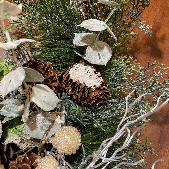 *** Faux Floral. FROSTED PINE SWAG. 30” - Picture 4 of 8